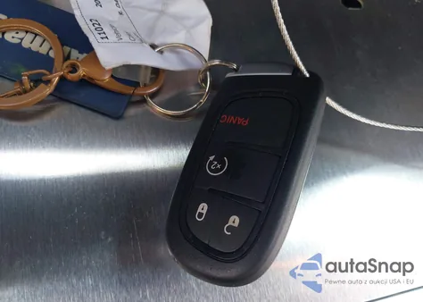 2021 Jeep Cherokee Altitude Fwd z USA, uszkodzony, nr VIN 1C4PJLLB9MD174156